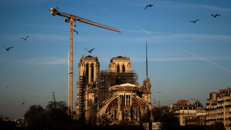 Défaut de sécurité à Notre-Dame: des intrus grimpent jusqu’à la cabine de la grue
